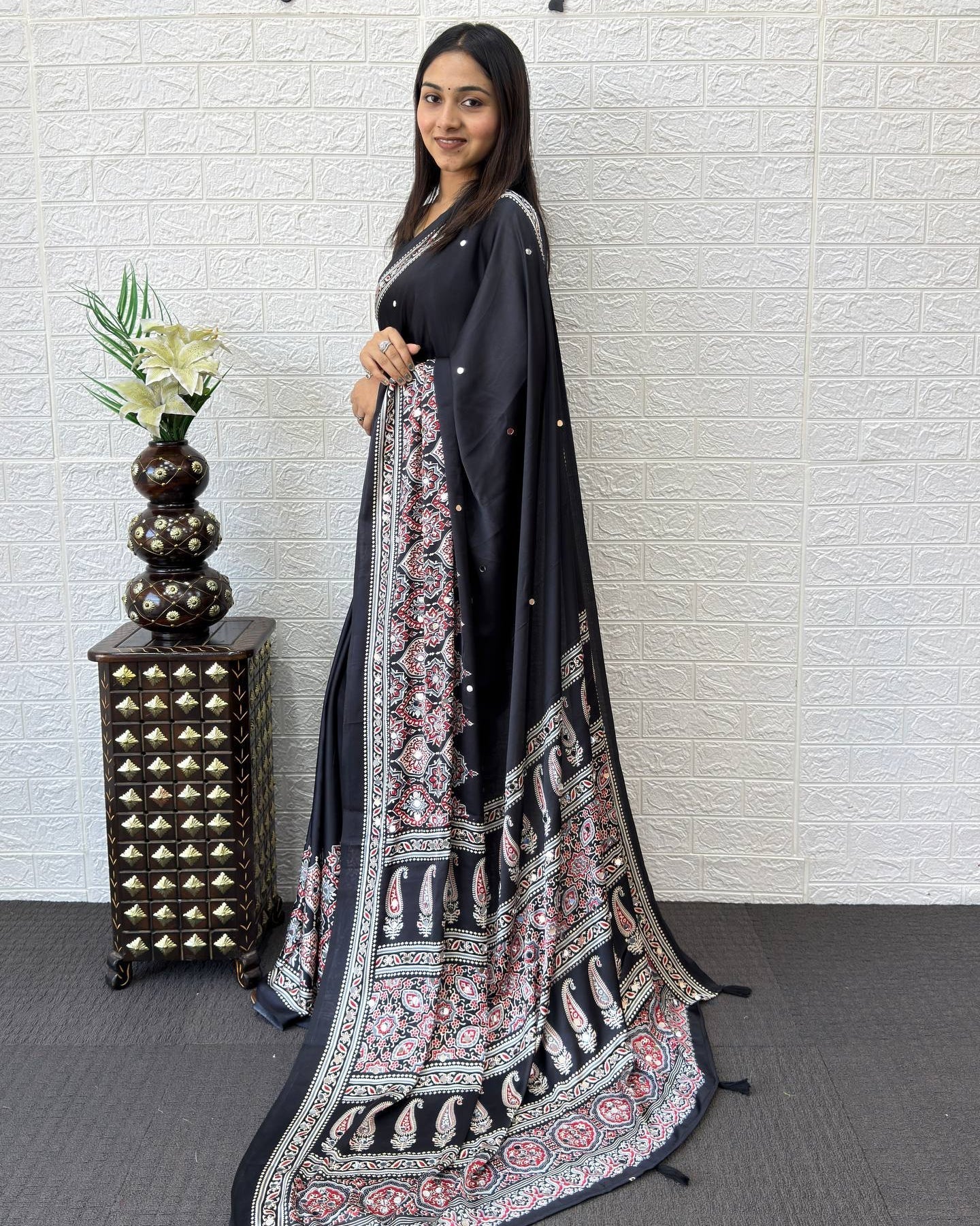 Classic Black Modal Silk Saree with Paisley Designer Pallu, Intricate Floral Border & Traditional Ethnic Print