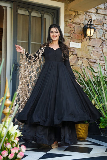 Kurti Palazzo Set Elegant Black with Statement Mirror Work Dupatta