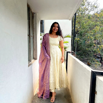 Anarkali Dress with Cream & Lavender Dupatta – Elegant Women’s Ethnic Wear