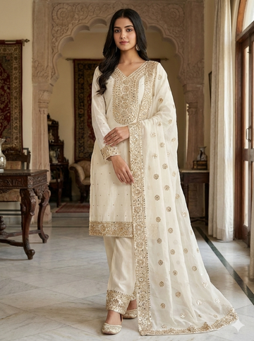 Royal Embroidered Fendy Silk – Festive Glam