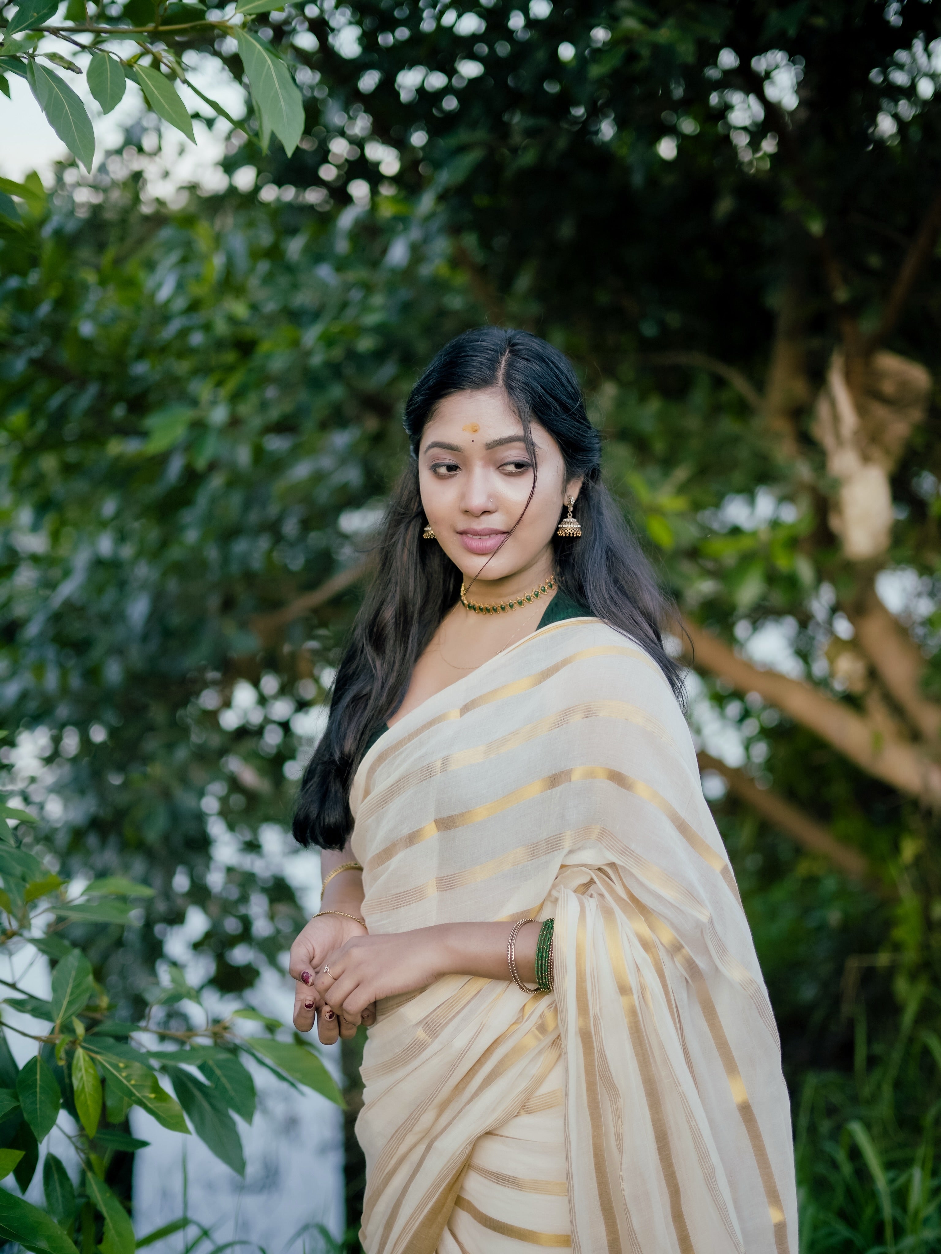 Ivory Gold Stripe Kerala Tissue Saree | Traditional Kasavu Style Elegant Festive Wear