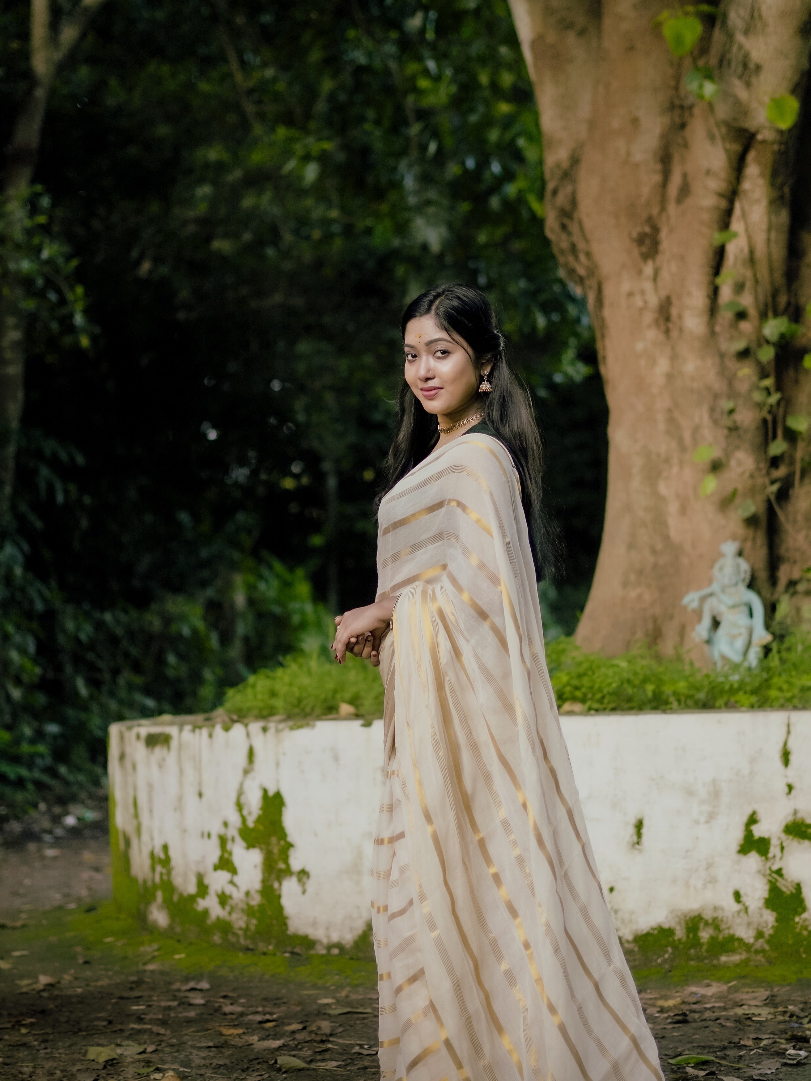 Ivory Gold Stripe Kerala Tissue Saree | Traditional Kasavu Style Elegant Festive Wear