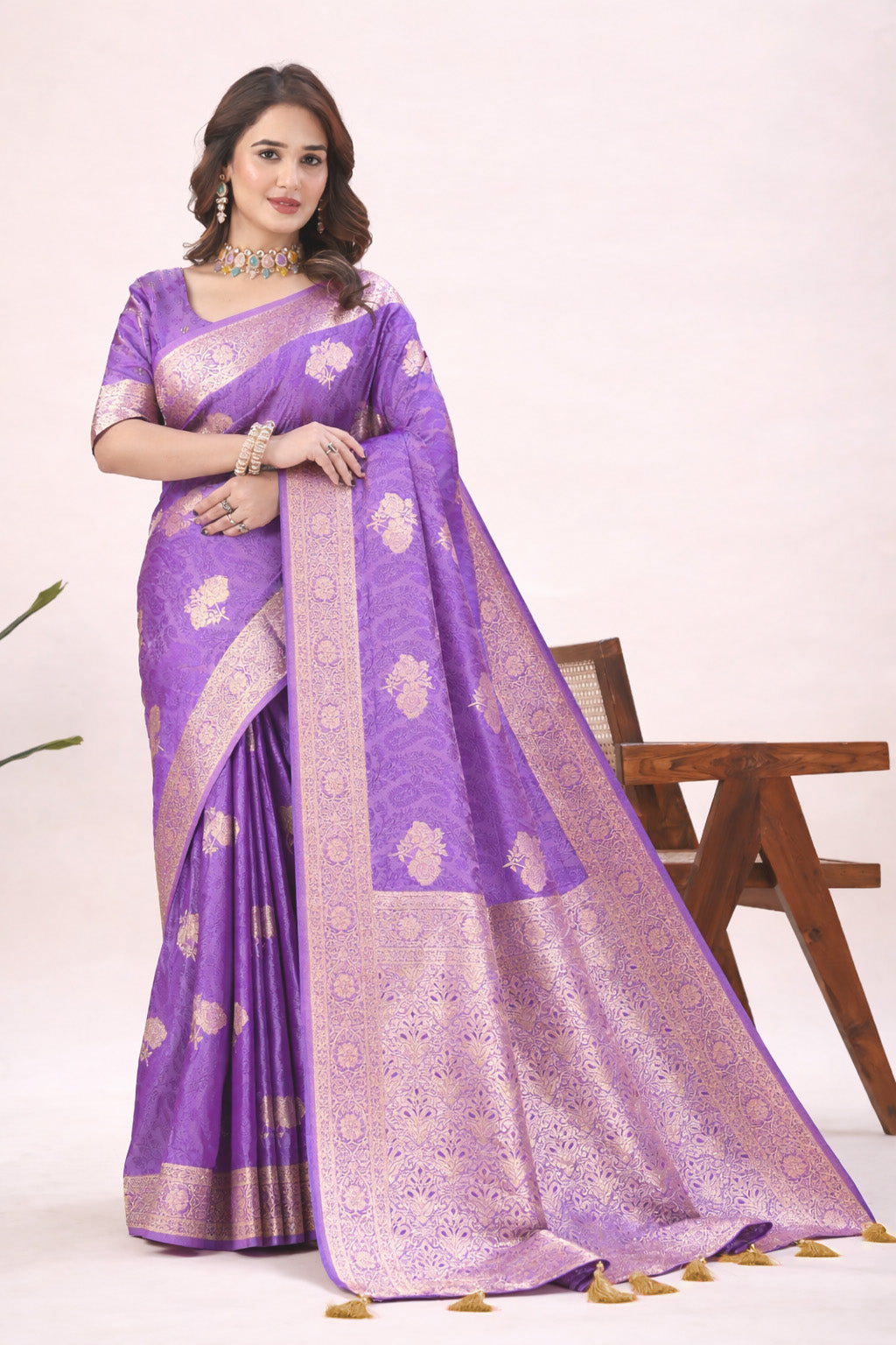 Elegant Designer Moss Silk Butti Saree with Matching Unstitched Blouse