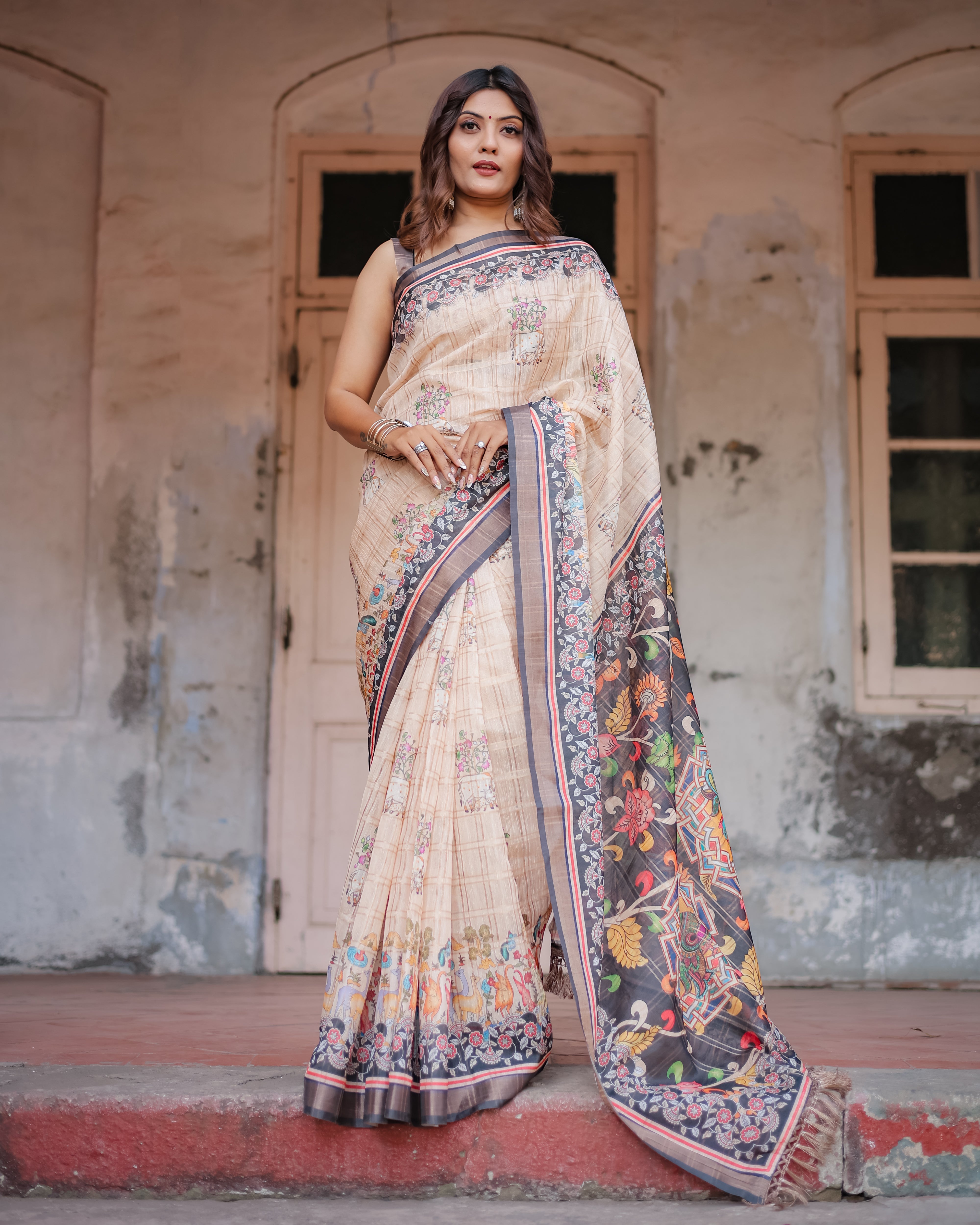 Designer Beige Saree with Contrast Black Pallu & Exquisite Ethnic Patterns