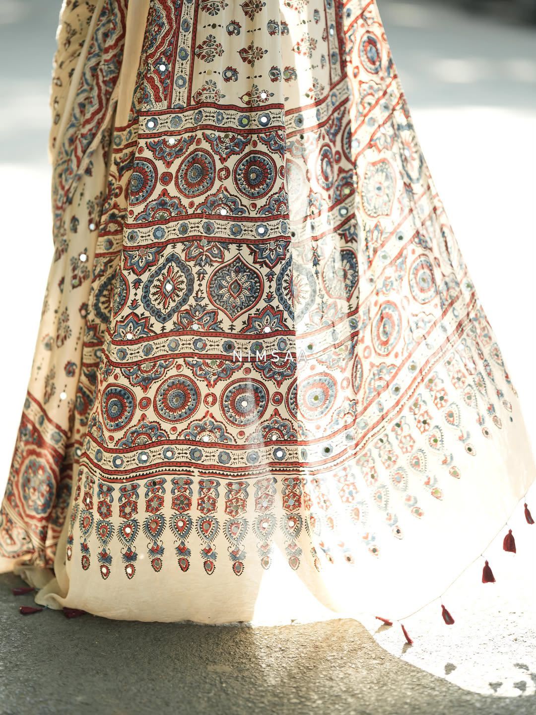 Vintage-Inspired Mirror Work Silk Saree
