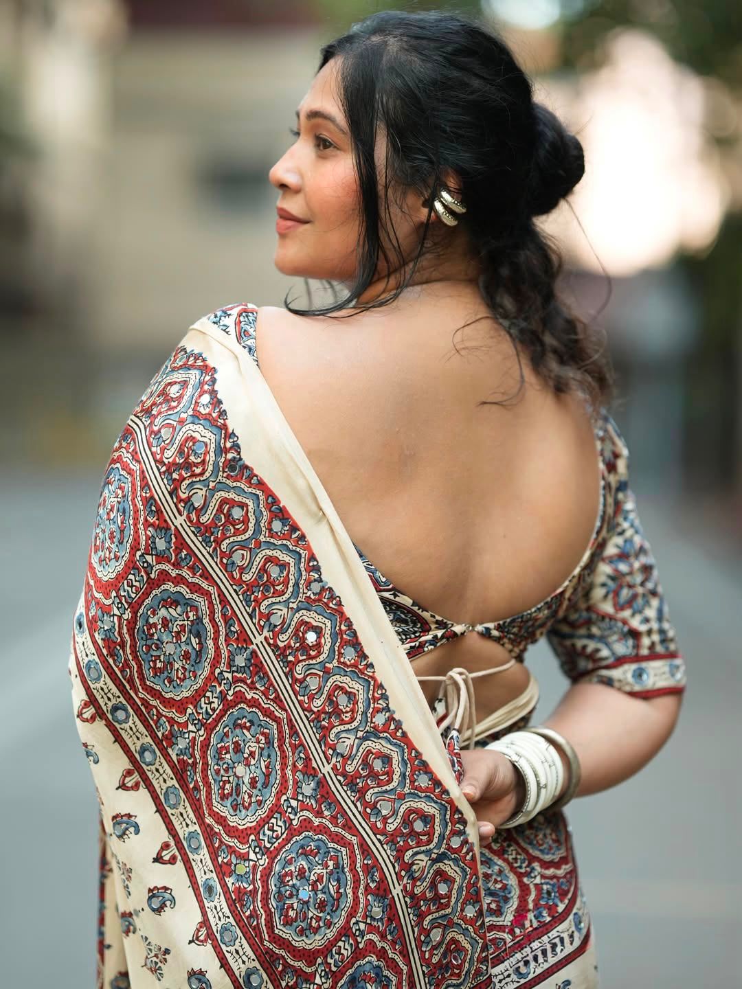 Vintage-Inspired Mirror Work Silk Saree