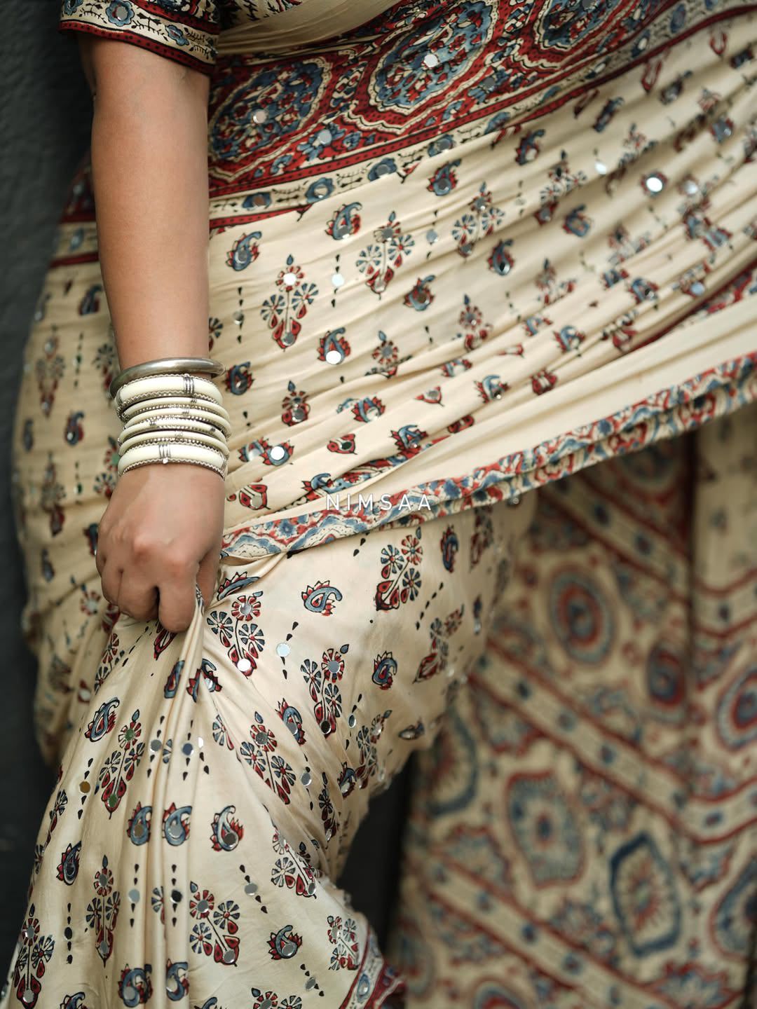 Vintage-Inspired Mirror Work Silk Saree