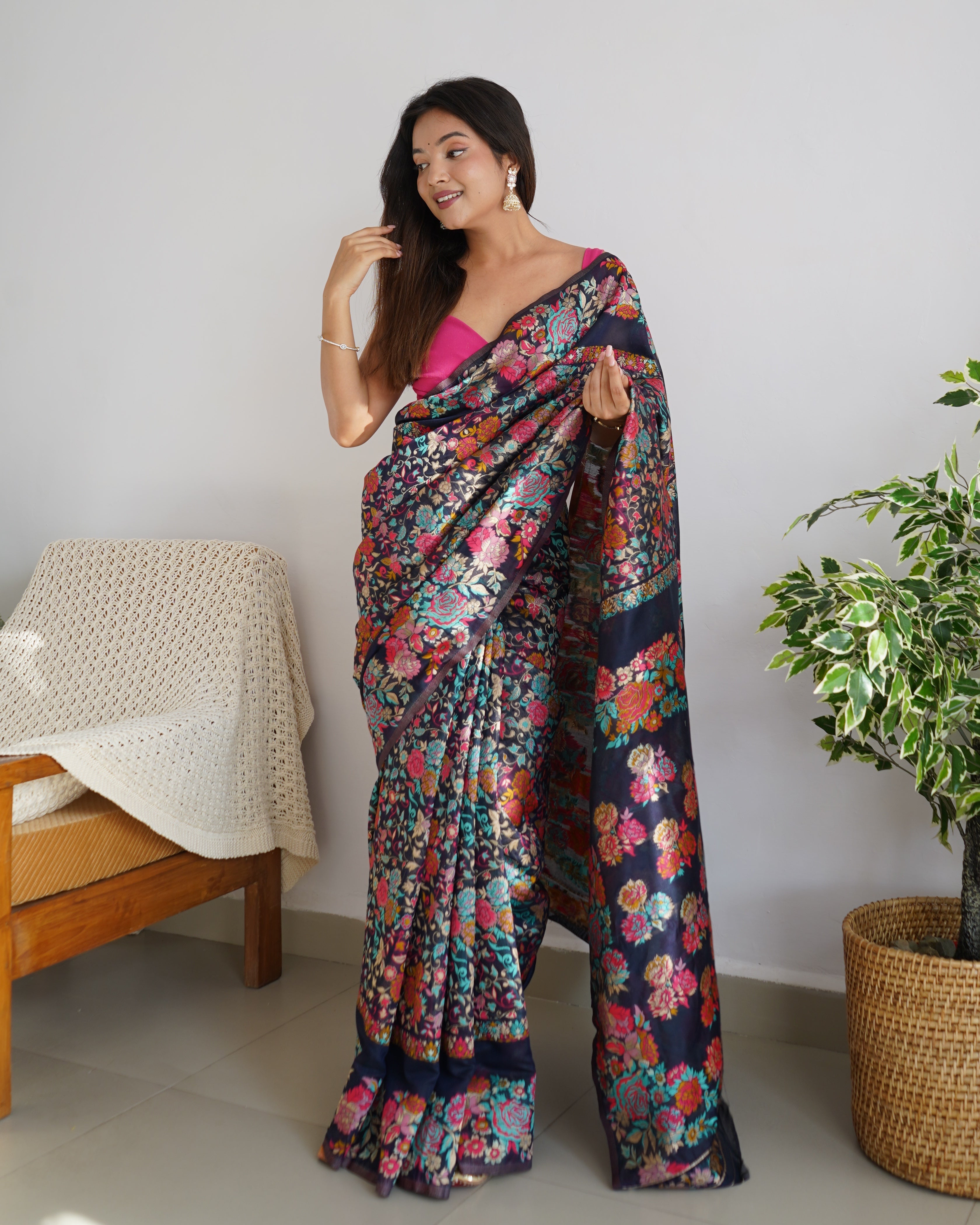 Cotton Kachhi work Multi Thrade Kashmiri Pashmina Saree