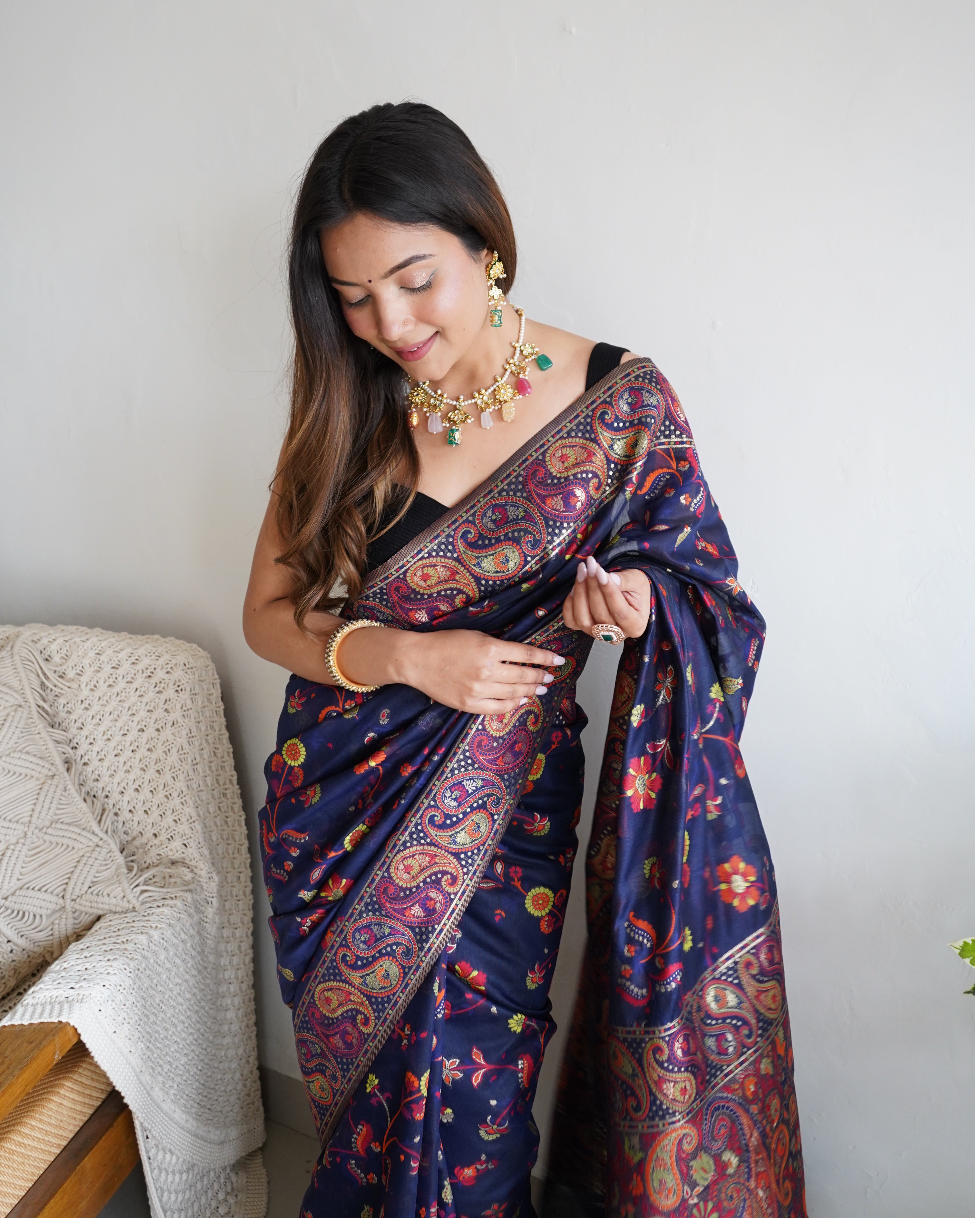 Cotton Kachhi work Multi Thrade Kashmiri Pashmina Saree