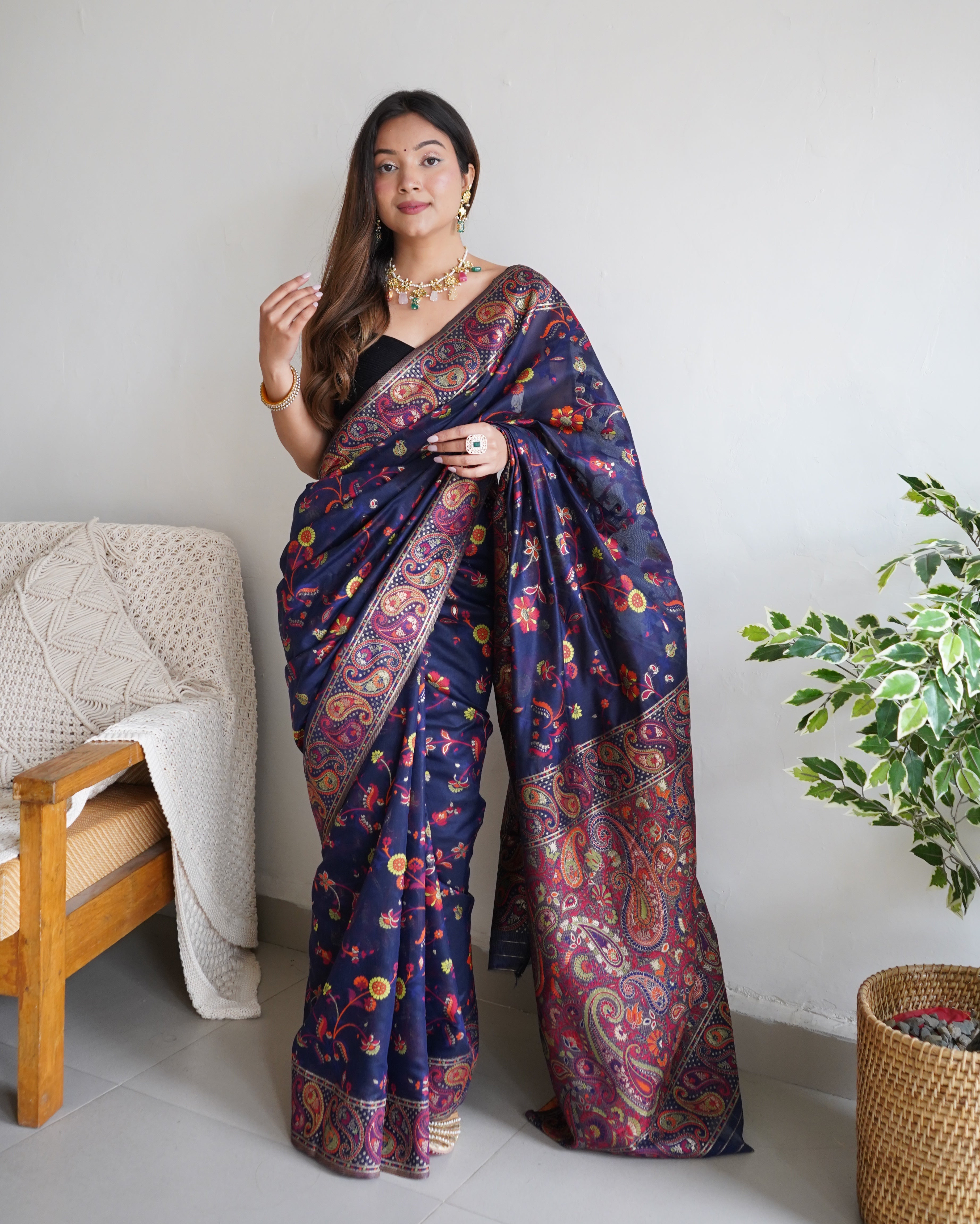 Cotton Kachhi work Multi Thrade Kashmiri Pashmina Saree