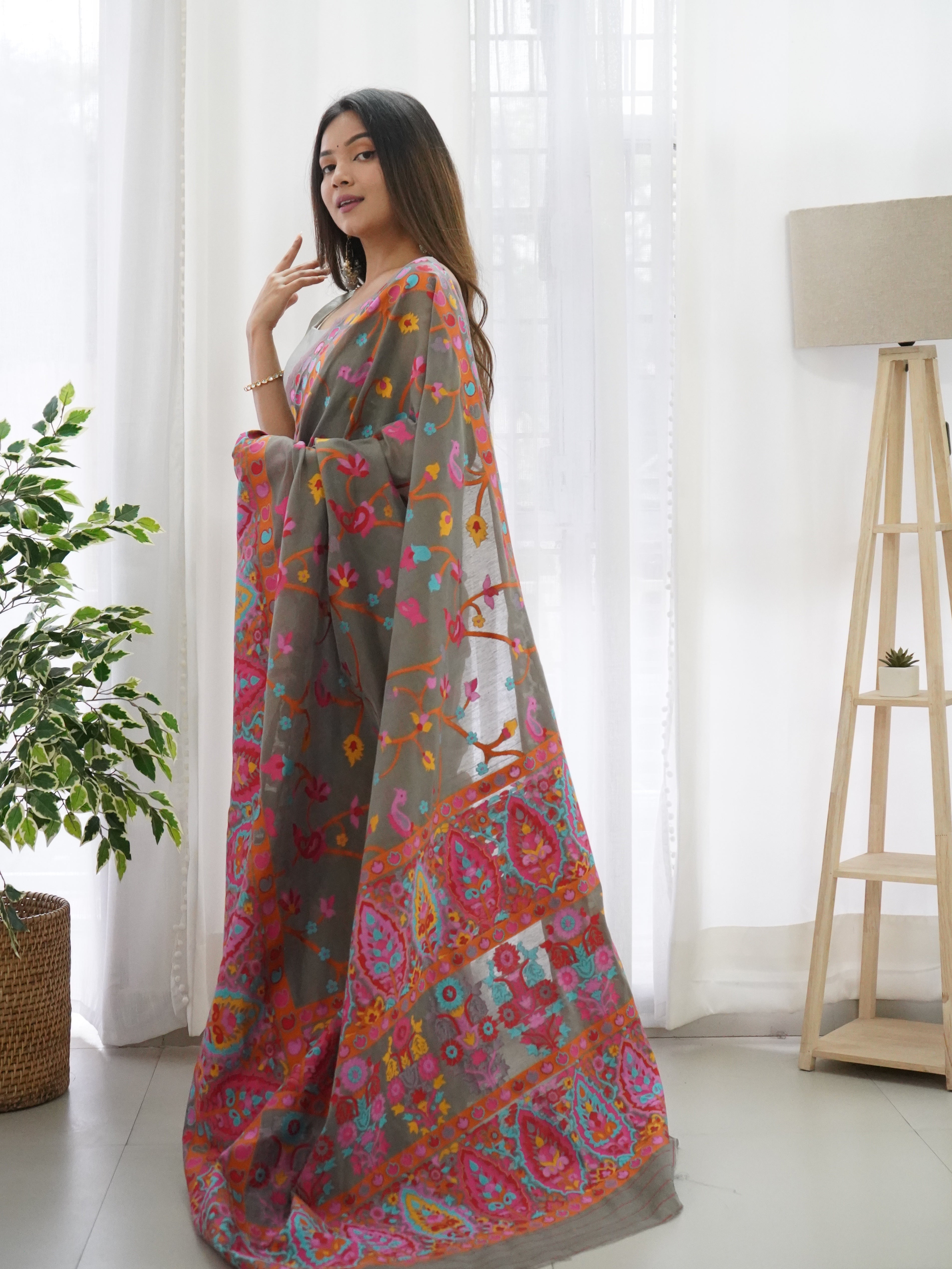 Cotton Kachhi work Multi Thrade Kashmiri Pashmina Saree