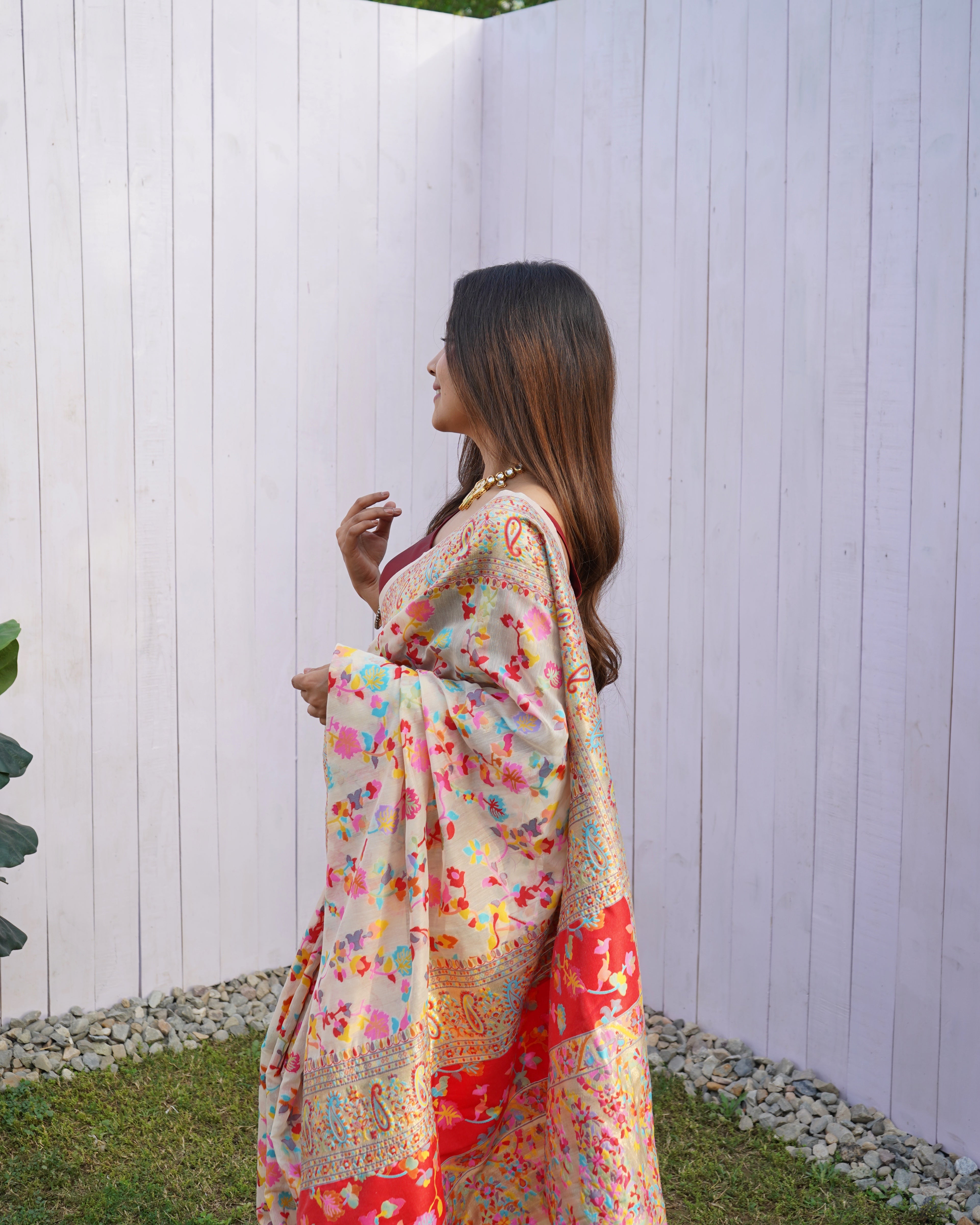 Kashmiri Pashmina Cotton Kachhi Work Multi Thrade Saree