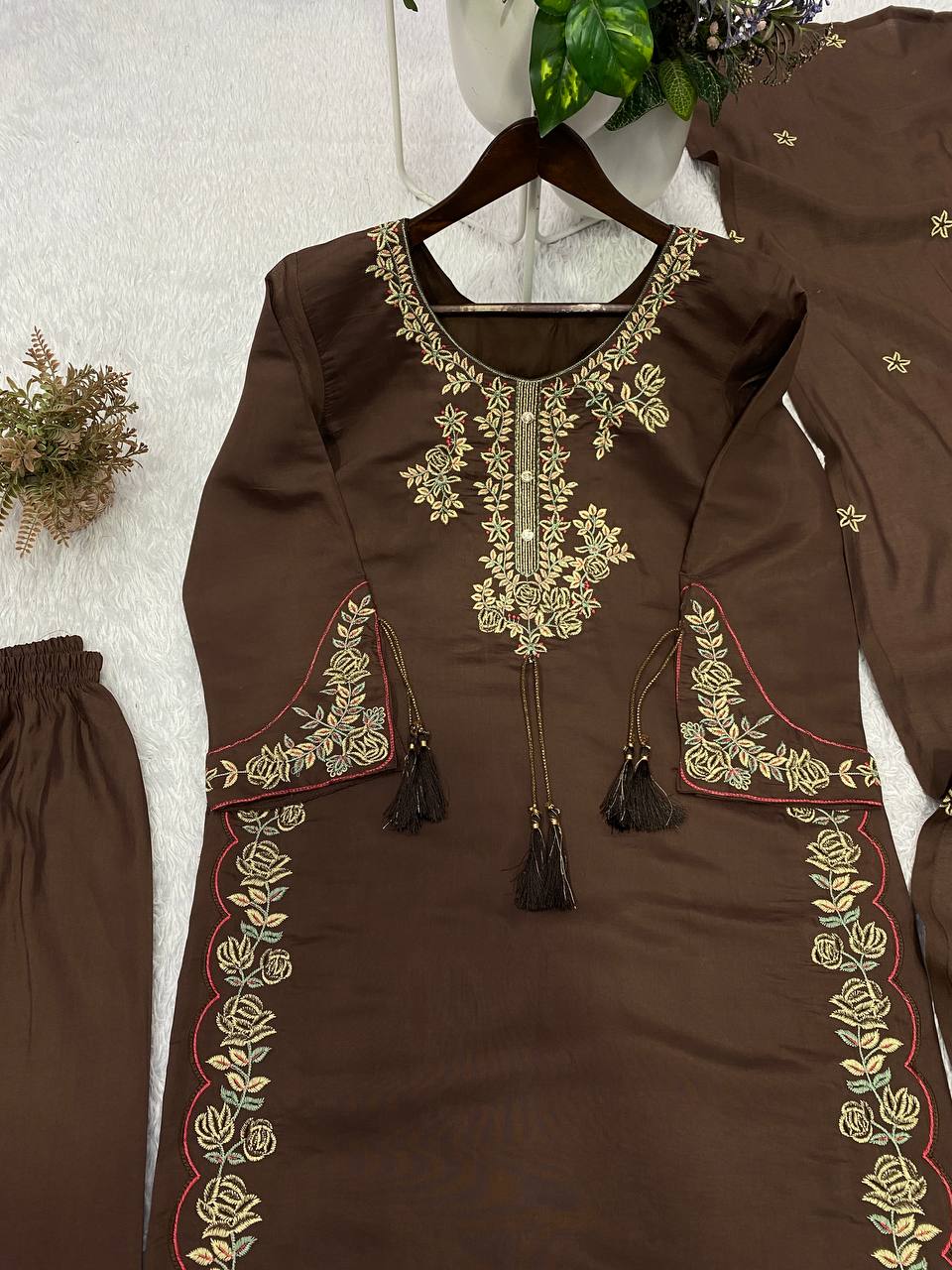Elegant Designer Three-Piece Ethnic Suit Set with Intricate Neckline Embroidery