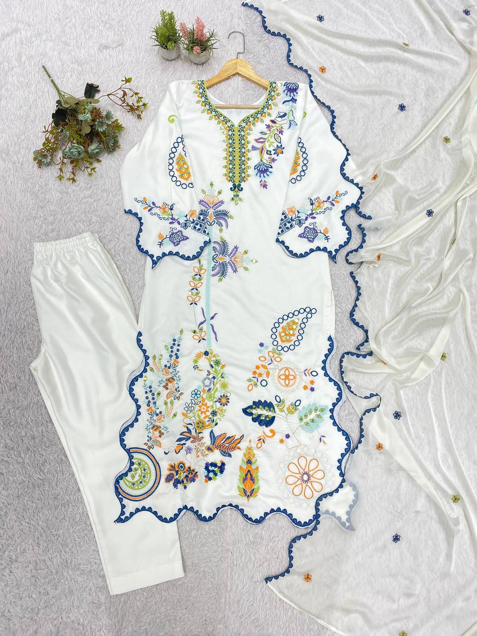 Real Mirror Work Embroidered Kurti Pant With Dupatta