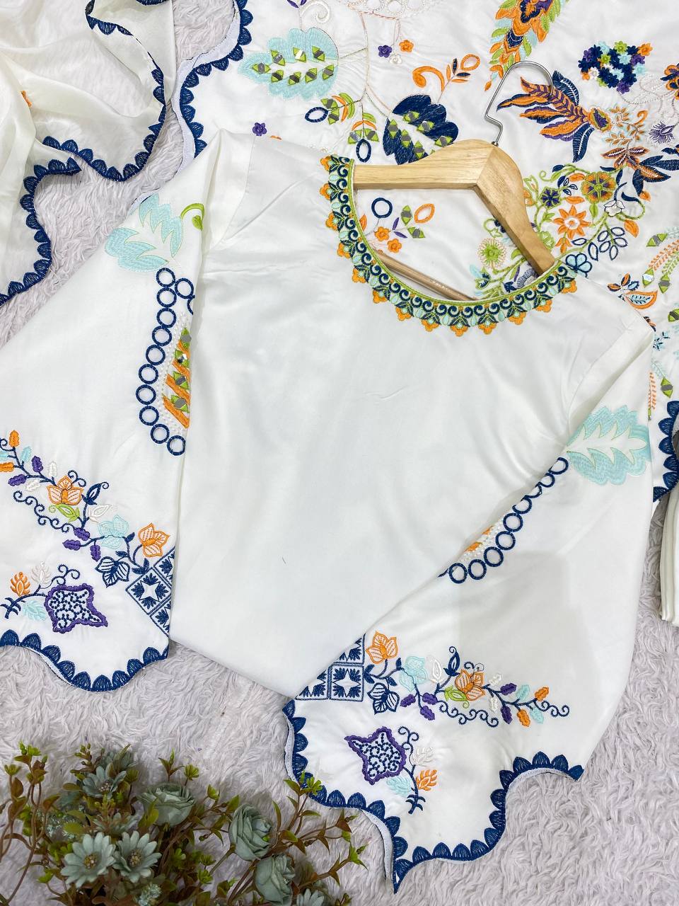 Real Mirror Work Embroidered Kurti Pant With Dupatta