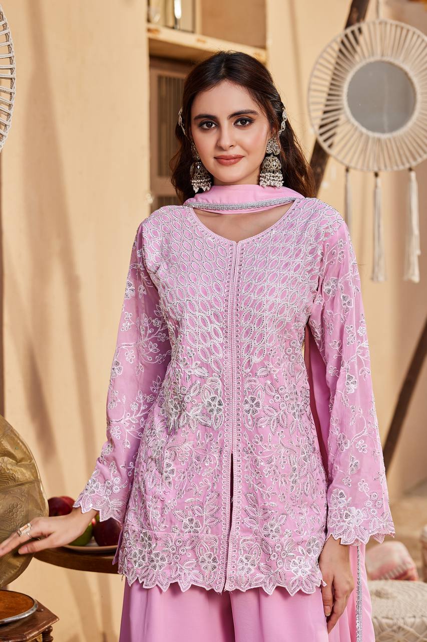 A perfect blend of elegance, glamour and contemporary ethnic style