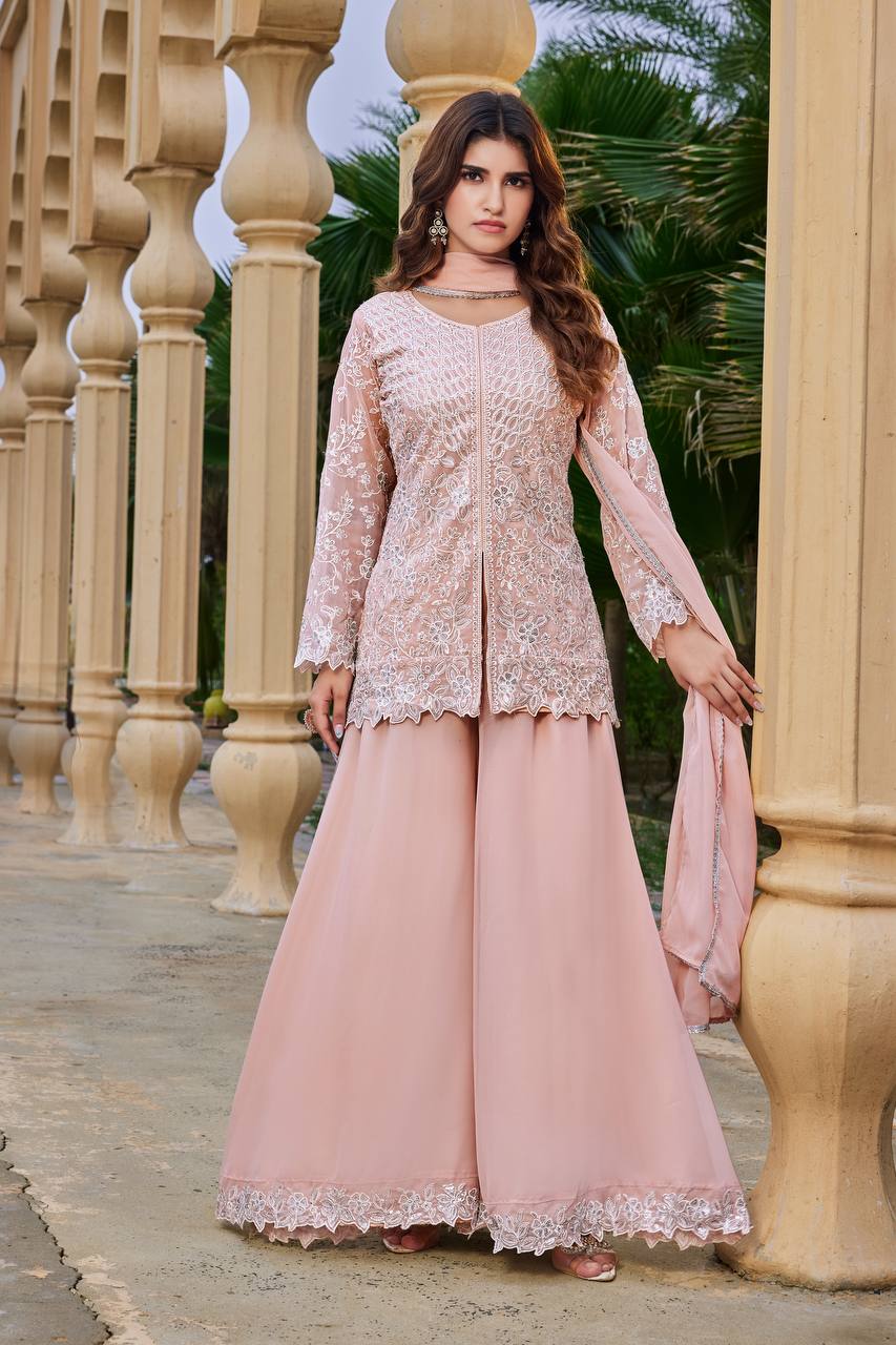 A perfect blend of elegance, glamour and contemporary ethnic style