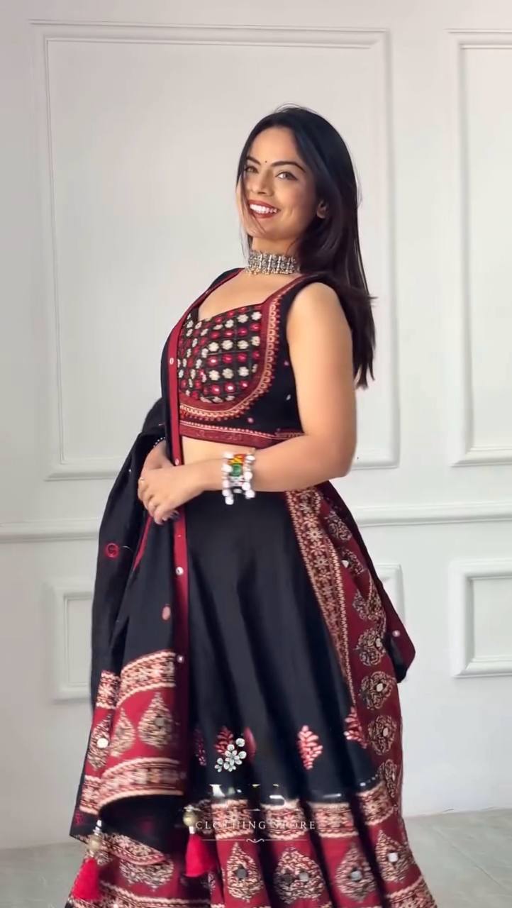 Designer Navratri Real Mirror Embroidered Chaniya Choli 3-Piece Set