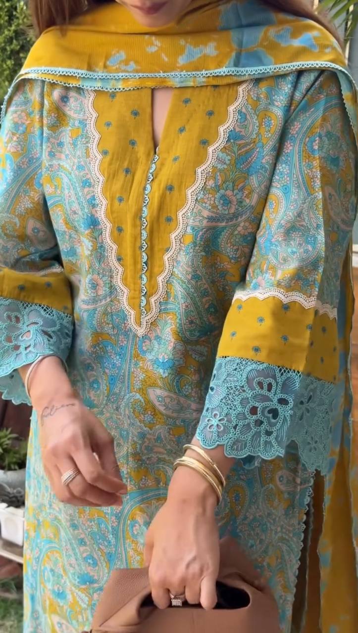 Women's Pure Printed Cambric Cotton Party Wear Farshi Palazzo Suit Set with GPU Lace Border