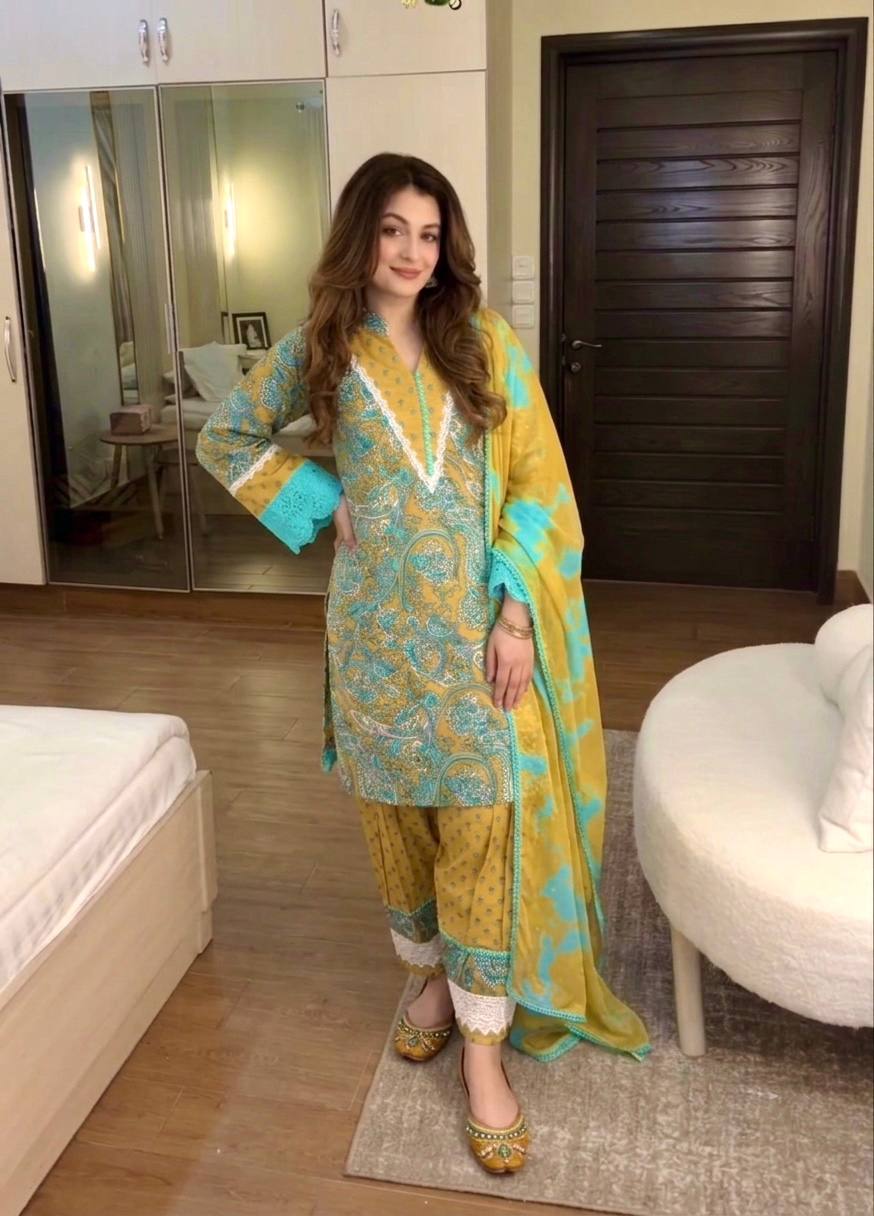 Women's Pure Printed Cambric Cotton Party Wear Farshi Palazzo Suit Set with GPU Lace Border