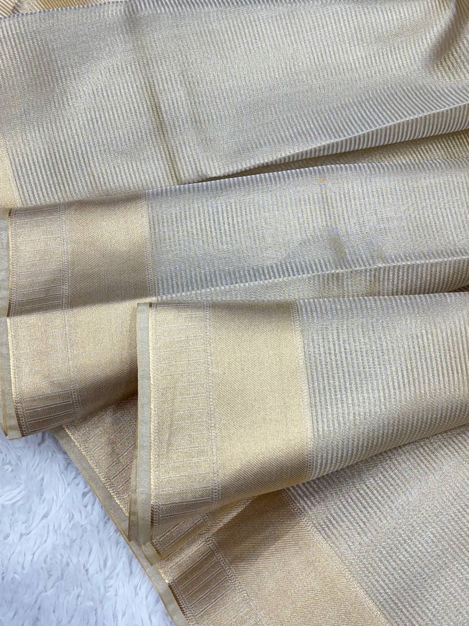 Royal Heritage Saree with Luxurious Fabric & Elegant Borders